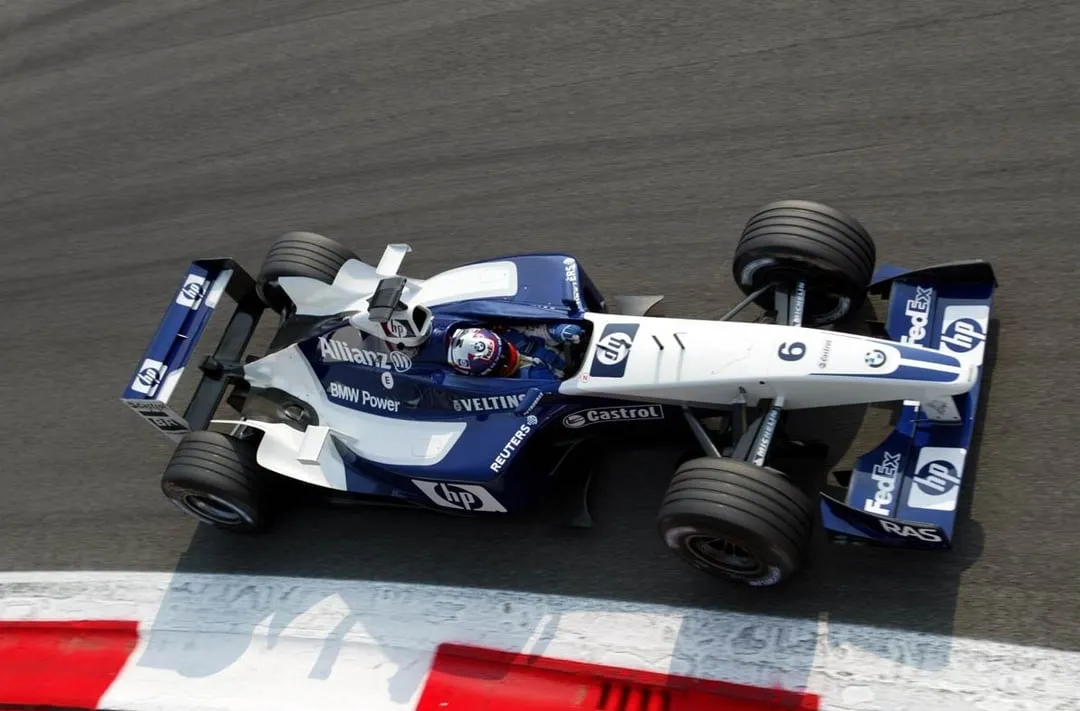Williams FW24 vs McLaren MP4/17: Η μάχη για τη  δεύτερη θεση πίσω από την απόλυτη Ferrari