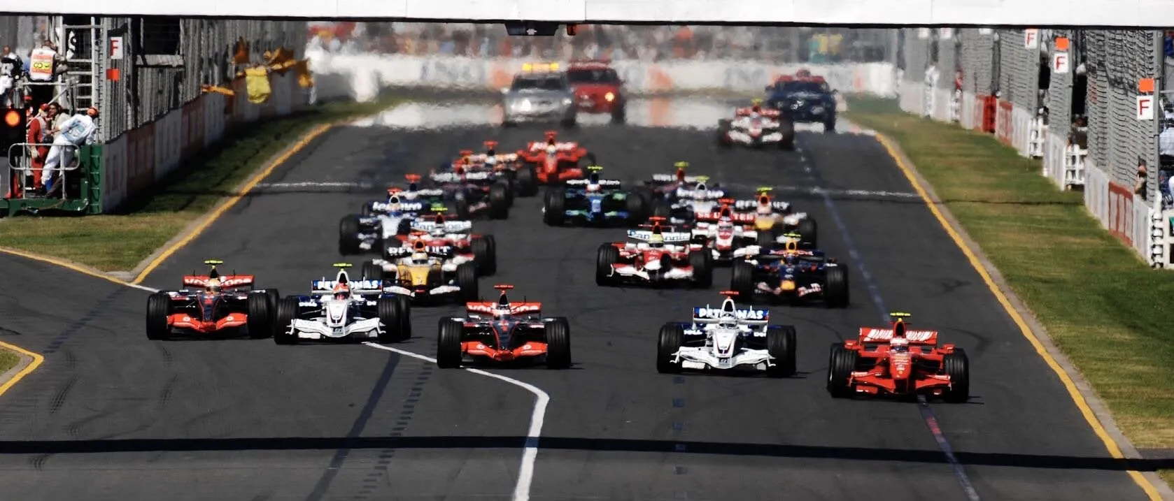 Eντυπωσιακές πρεμιέρες της Formula 1