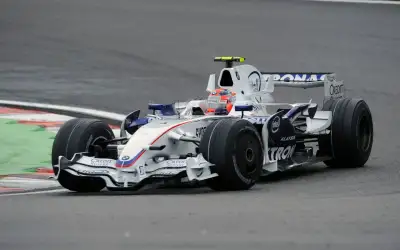 McLaren MP4-23 vs BMW Sauber F1.08: Η χαμένη μονομαχία του 2008