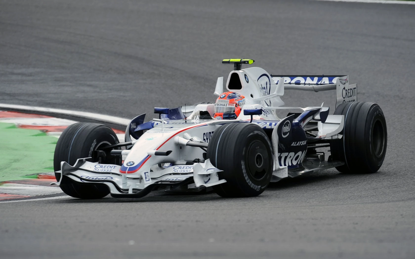 McLaren MP4-23 vs BMW Sauber F1.08: Η χαμένη μονομαχία του 2008