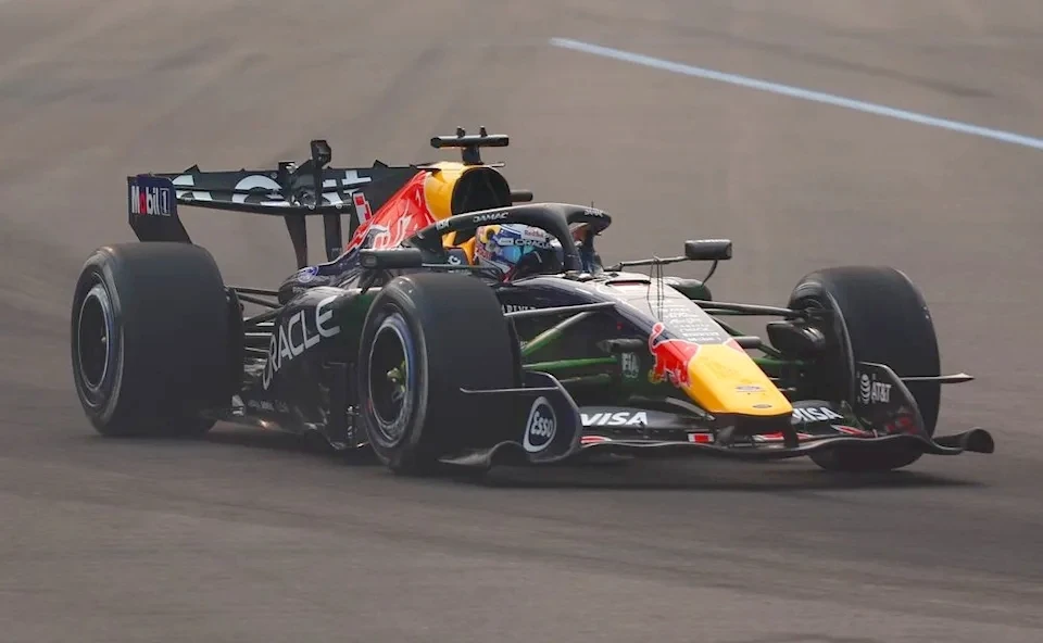Grand prix Σιγκαπούρης: Η νύχτα, η ιστορία και η απόλυτη δοκιμασία της Formula 1: φωτογραφία 1 από 8